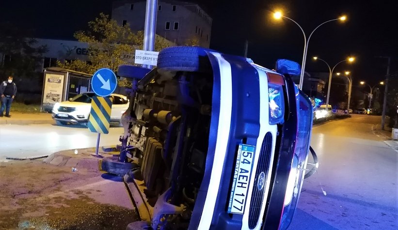 54 plakalı minibüs kaza yaptı: 6 yaralı