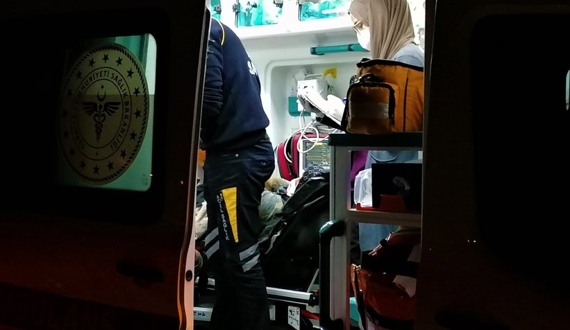 54 plakalı minibüs kaza yaptı: 6 yaralı