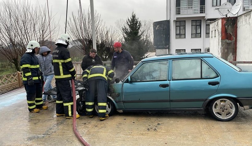  54 plakalı otomobil benzin istasyonunda yandı