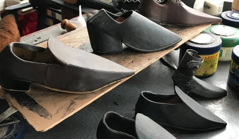 59 yıllık deri ustası teknolojiye inat mesleğini yaşatıyor