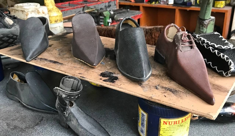 59 yıllık deri ustası teknolojiye inat mesleğini yaşatıyor