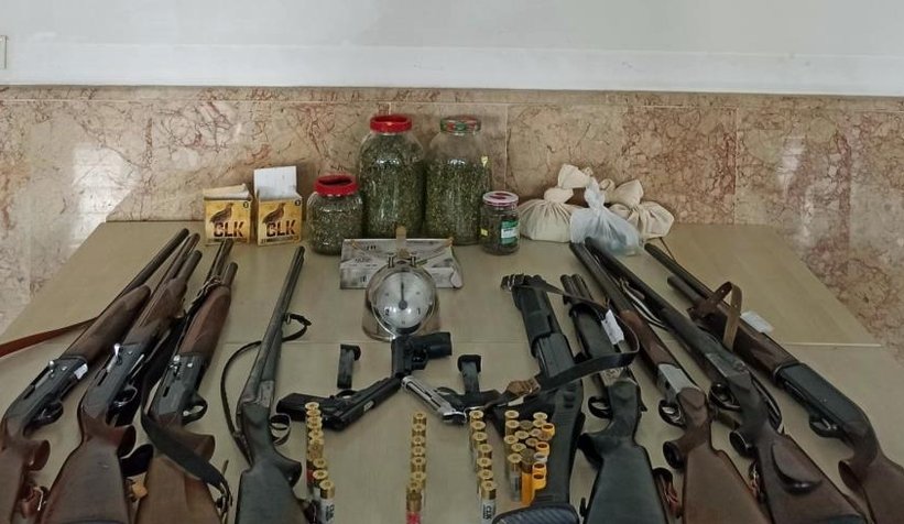 7 mahallede 10 adrese eş zamanlı baskın