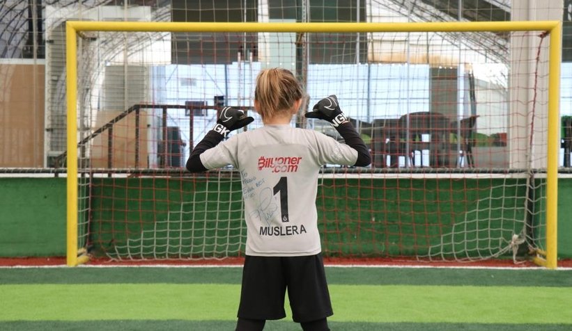 7 yaşındaki başarılı kalecinin Muslera hayali gerçek oldu