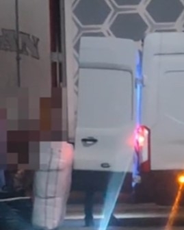 700-kilo-at-ve-esek-eti-ile-yakalanmislardi-serbest-kaldilara2vsduxjn3