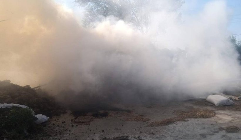 700 saman balyası kül oldu