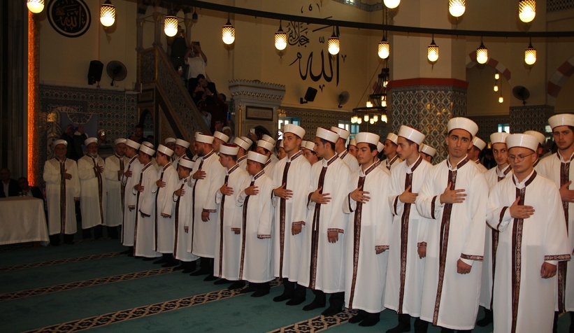 75-hafiz-icazetlerini-alditjjkamtlbn