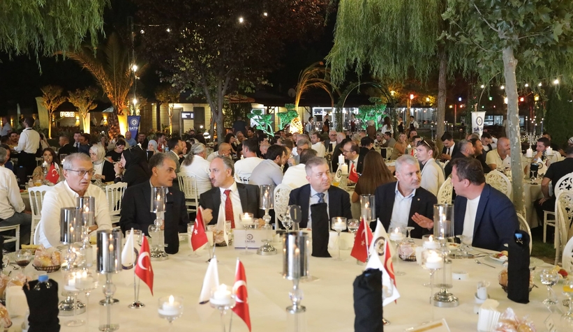 8-psb-anatolia-fuari-nda-katilimcilar-yemekte-bulustuwkn4zwjeyk