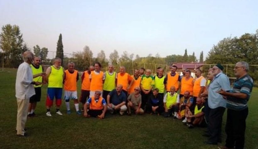 80 yaşında yeşil sahalara veda etti