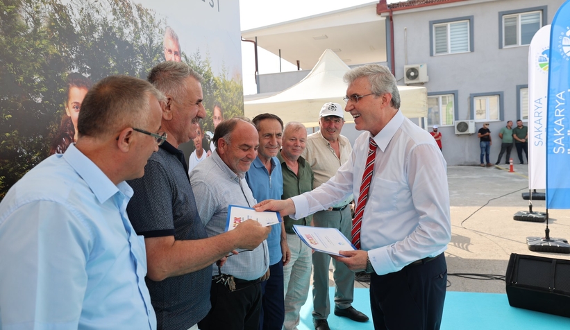 81 mahalleye oyun grupları teslim edildi