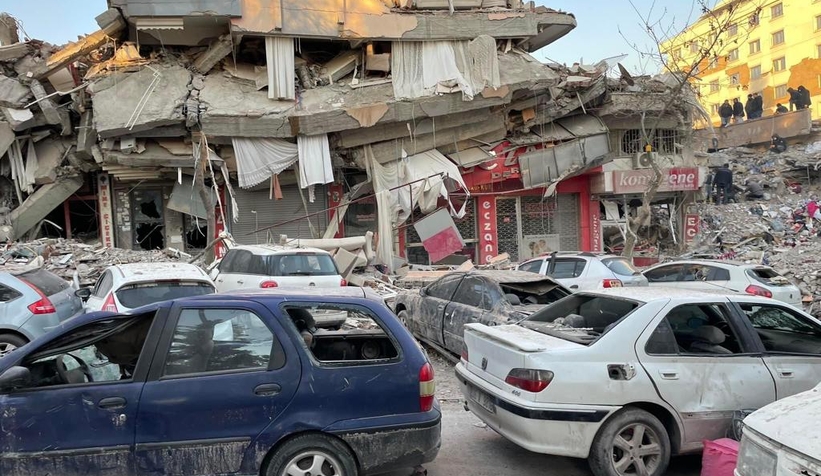 9 kişiyi kurtaran S.A.B.A.H ekibi Sakarya'ya döndü