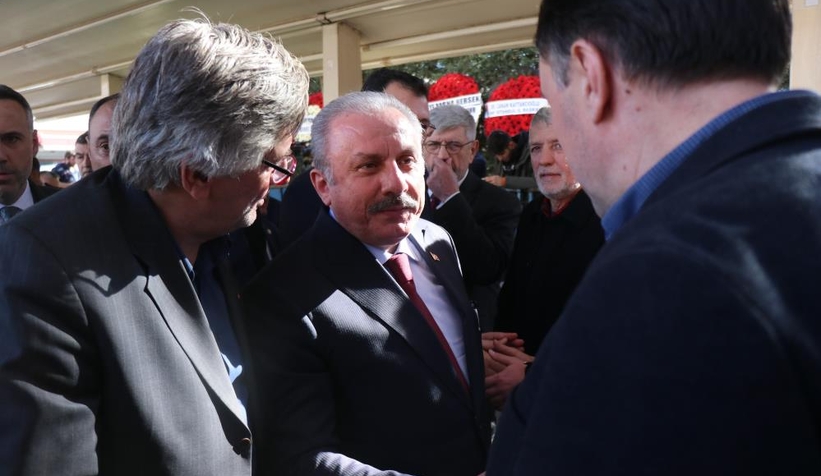 93 yaşında hayatını kaybeden eski milletvekili toparağa verildi