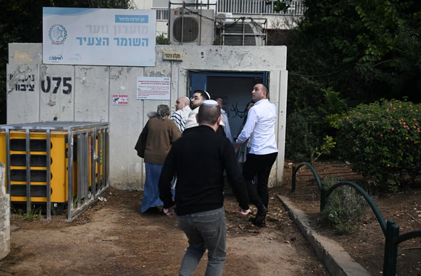 ABD, İsrail İran'ı vurdu; İran füzeler ve dronlarla karşılık verdi; İşte gelişmeler