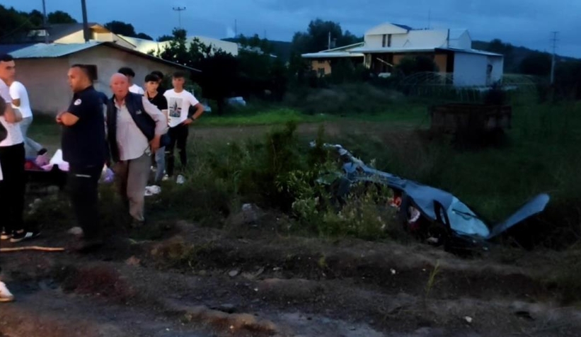 Acı kaza: anne öldü, baba ve ikiz bebekler yaralı