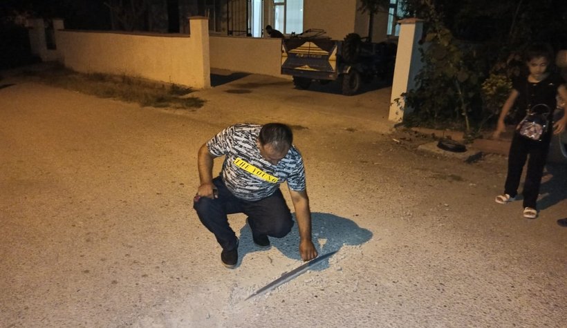 Açıkta kalan elektrik kablosu tehlike saçıyor