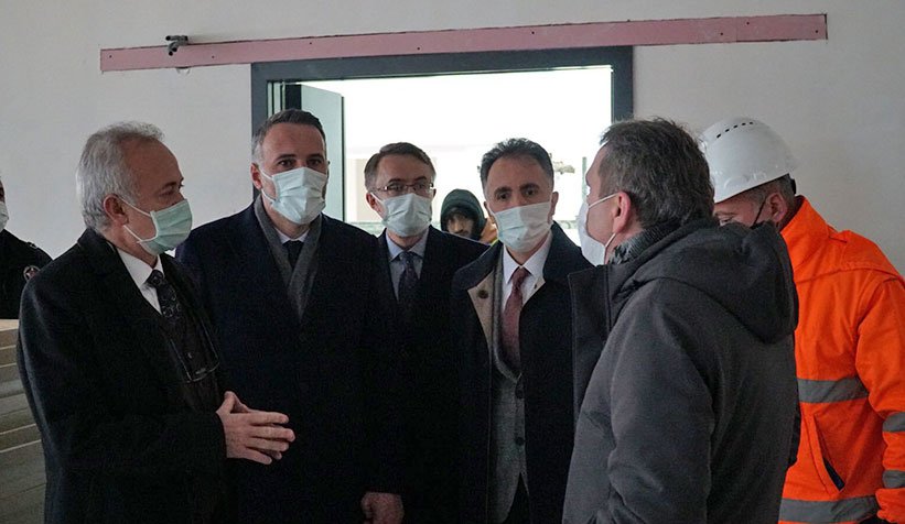 Acil Durum Hastanesi'nde inceleme yaptılar