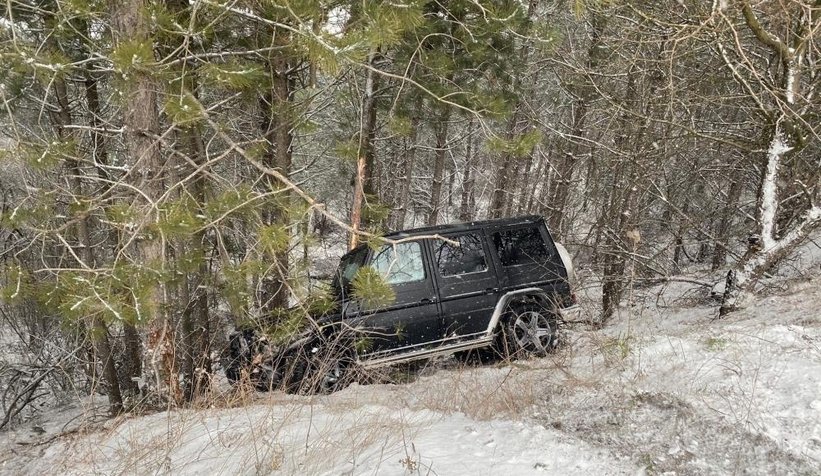 Acun Ilıcalı’nın kızlarının bulunduğu lüks cip kaza yaptı