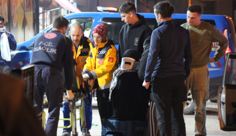 ada-caddesi-nde-kaza-3-yaralinlq1mvfqzv