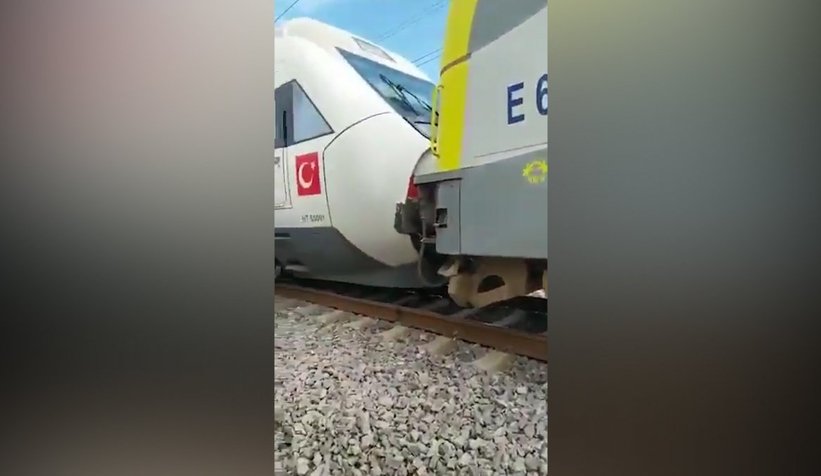 ada-treni-hizli-tren-ile-kafa-kafaya-carpisticnhvr01vzm