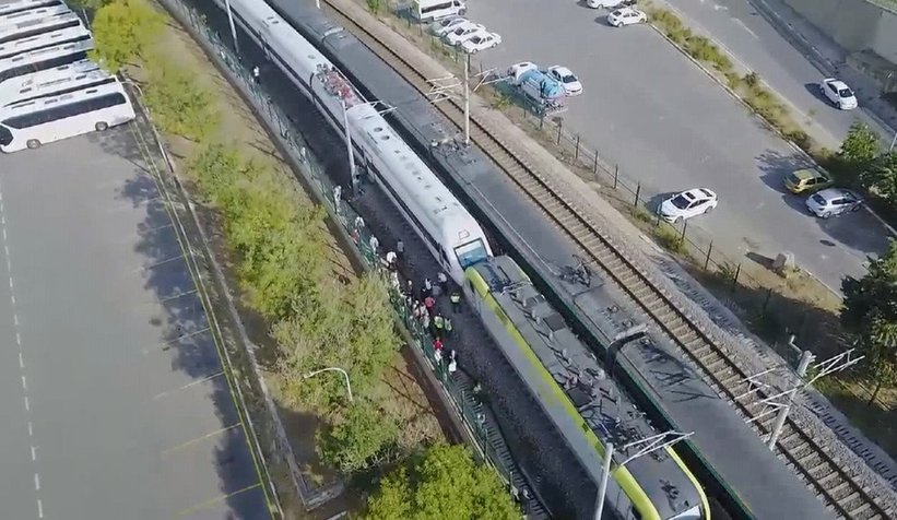 ada-treni-hizli-tren-ile-kafa-kafaya-carpisticnhvr01vzm