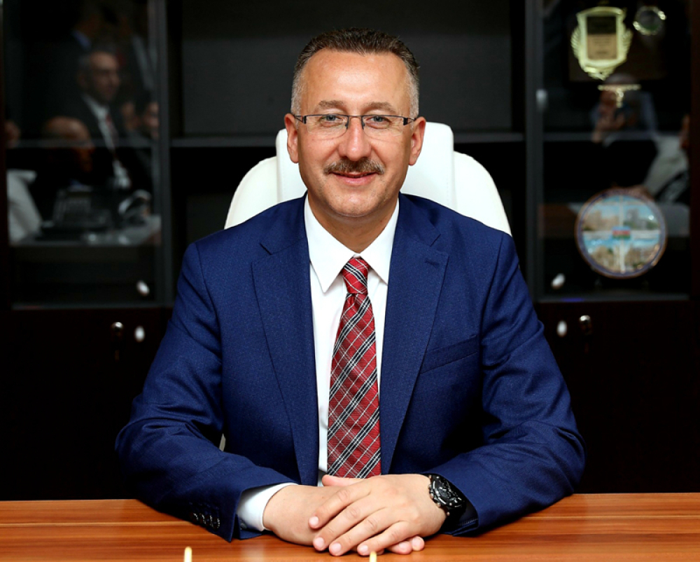 Adapazarı Belediye Başkanı Mutlu Işıksu AK Parti'den istifa etti