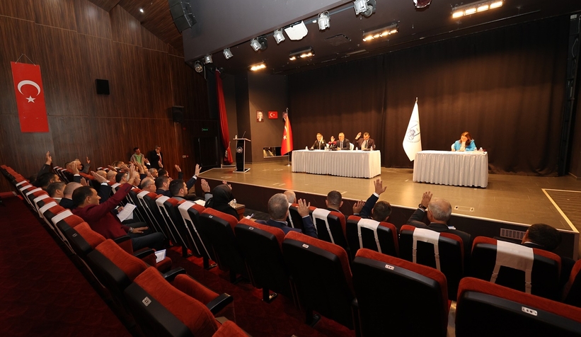 adapazari-belediyesi-meclis-toplantisi-yapildidhpevs9oek