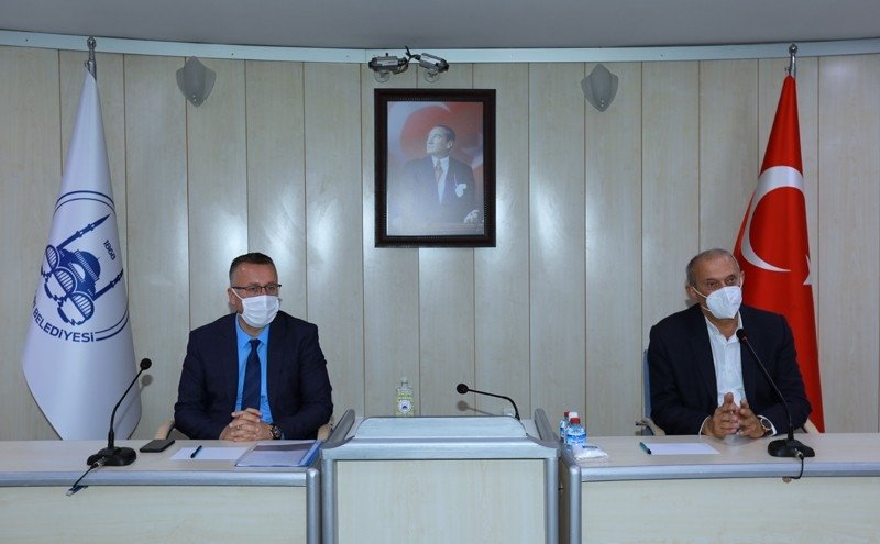 Adapazarı Belediyesi o esnafları ödüllendirdi