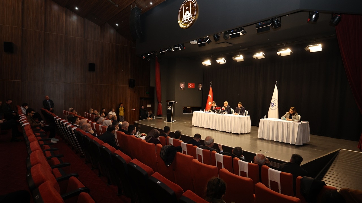 Adapazarı Meclisi toplandı