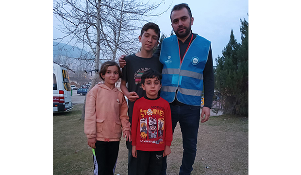 Adapazarı Müftülüğü personeli deprem bölgesinde