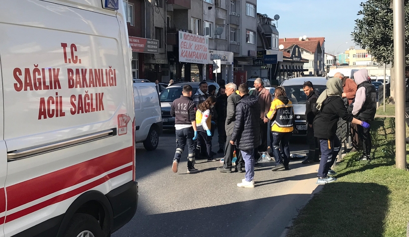 adapazari-nda-hafif-ticari-aracin-carptigi-kadin-yaralandivfv3mfhsrg