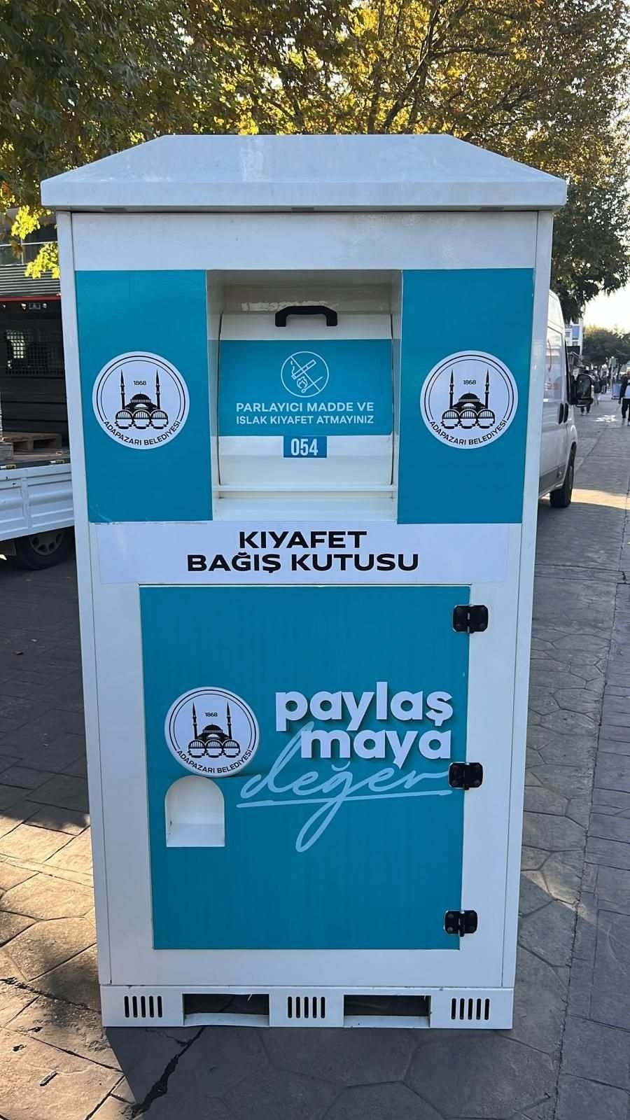 Adapazarı'nda Kıyafet Bağış Kutuları Projesi ülke genelinde zirvede