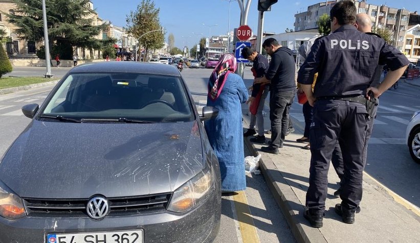 Adapazarı'nda kurye kazada yaralandı