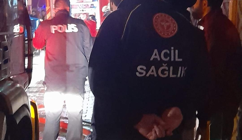adapazari-nda-yangin-faciasi-1-i-cocuk-2-olubny5ztvqdw
