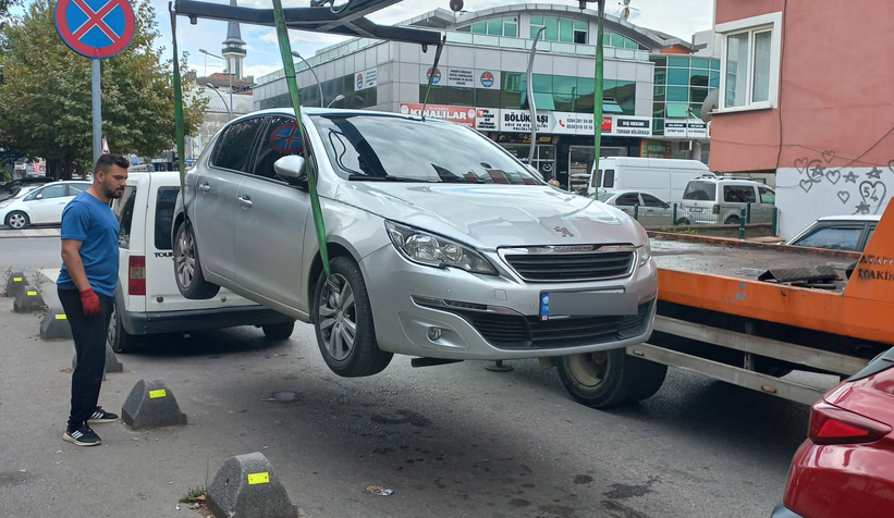 adapazari-sehir-merkezinde-160-araca-park-cezasi-kesildinzm2bxbuud