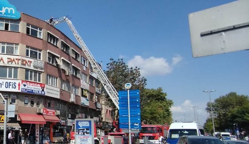 adapazari-sehir-merkezinde-yanginown4vhpjsz