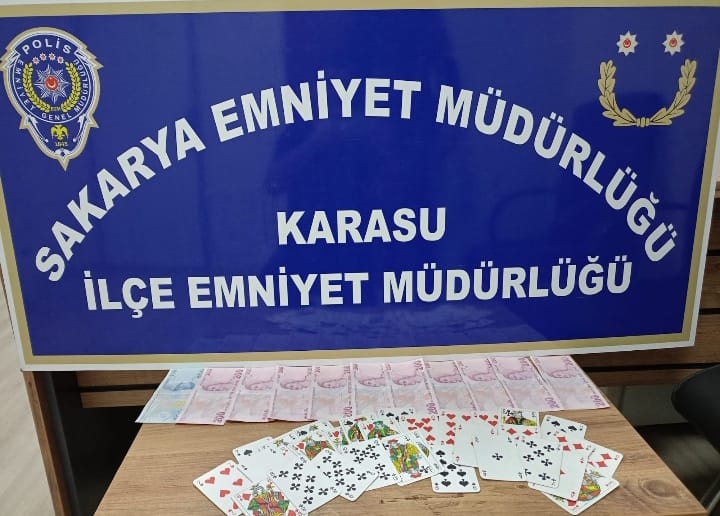 adapazari-ve-karasu-da-kumar-baskinik0lrrkxytx