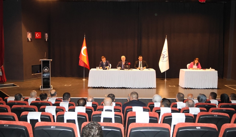 Adapazarı’nda meclis toplandı