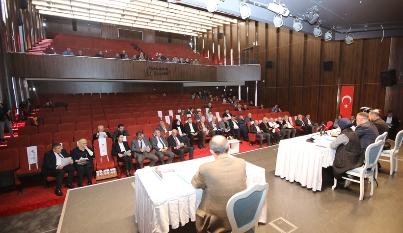 Adapazarı’nda yılın ilk meclisi toplandı