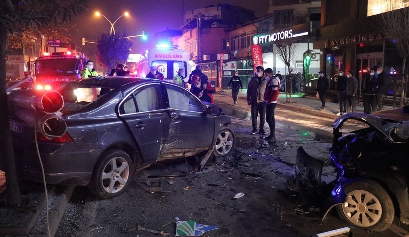 Adnan Menderes Caddesi savaş alanına döndü