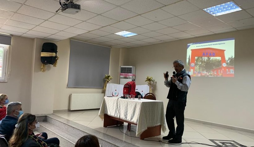  AFAD Akyazı'da afet farkındalık eğitimi verdi