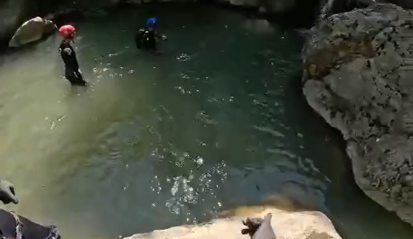 AFAD ekiplerinden şelalede zorlu eğitim