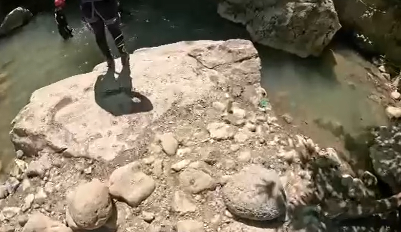 AFAD ekiplerinden şelalede zorlu eğitim