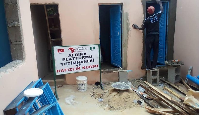 Afrika Platformu Yetimhane Hafızlık Kuran Kursu yapıyor