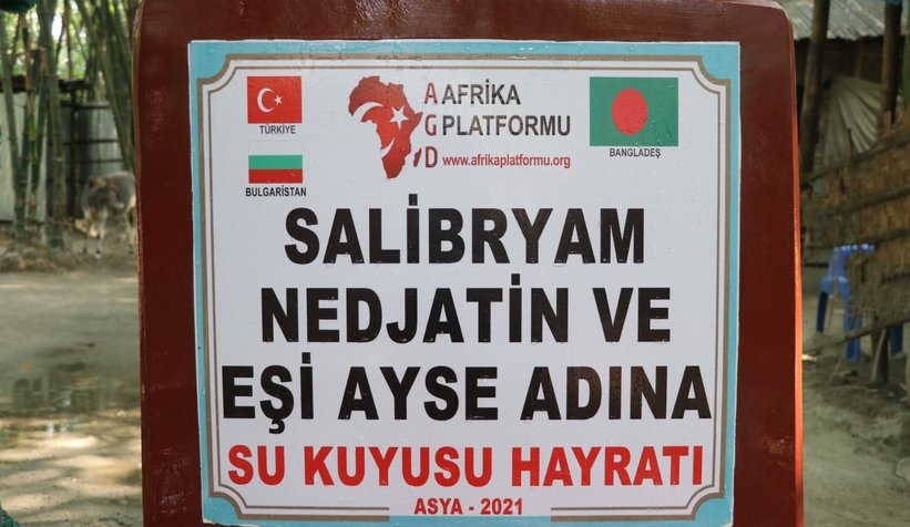 Afrika Platformu Bangladeş'te su kuyusu açtı