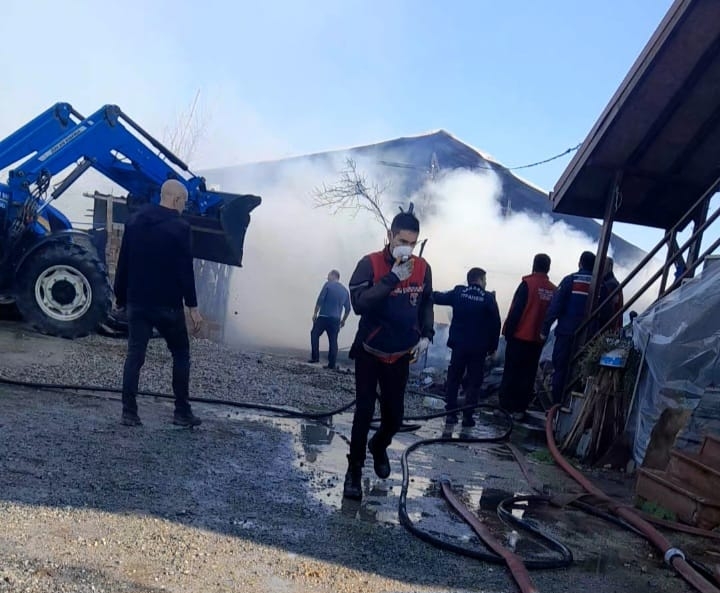 ahir-ve-samanlik-yanginda-kul-olduk2tir0hnae