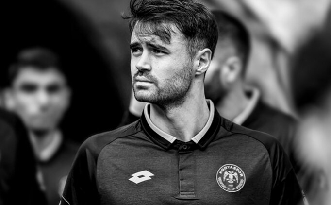 Ahmet Çalık'ı karla kaplı sahaya adını yazarak andılar