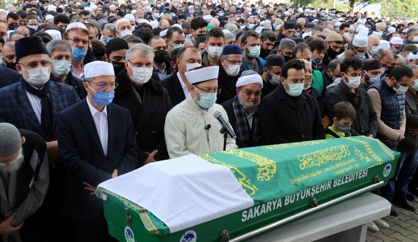 Ahmet Tomor hoca toprağa verildi