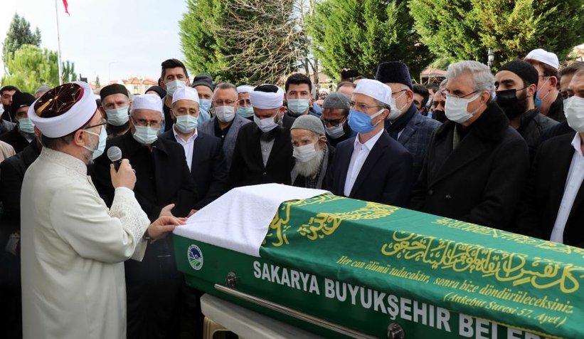 Ahmet Tomor hoca toprağa verildi