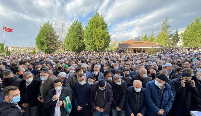 Ahmet Tomor hoca toprağa verildi