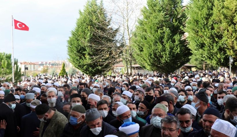 Ahmet Tomor hoca toprağa verildi