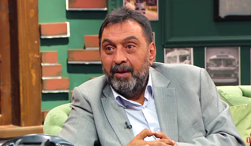 ahmet-yenilmez-demokrasi-meydaninda-sahne-alacakdes4bxpvbh